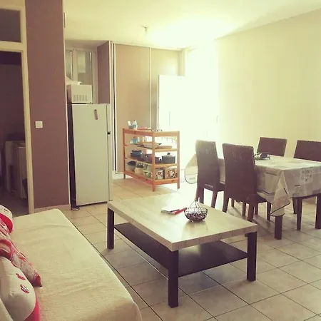 Jolie Maison Individuelle Ferienhaus Saintes
